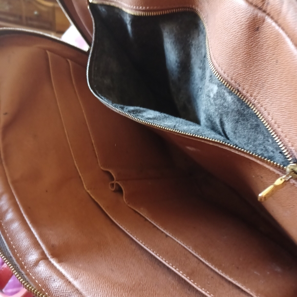 Louis Vuitton // Briefcase Style Bag - Picture 6 of 14